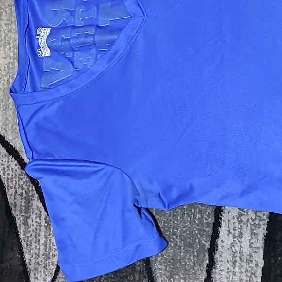 UNDER ARMOUR Heatgear Brave The Run V-neck Tee-Shirt PRICE FIRM - Picture 6 of 15